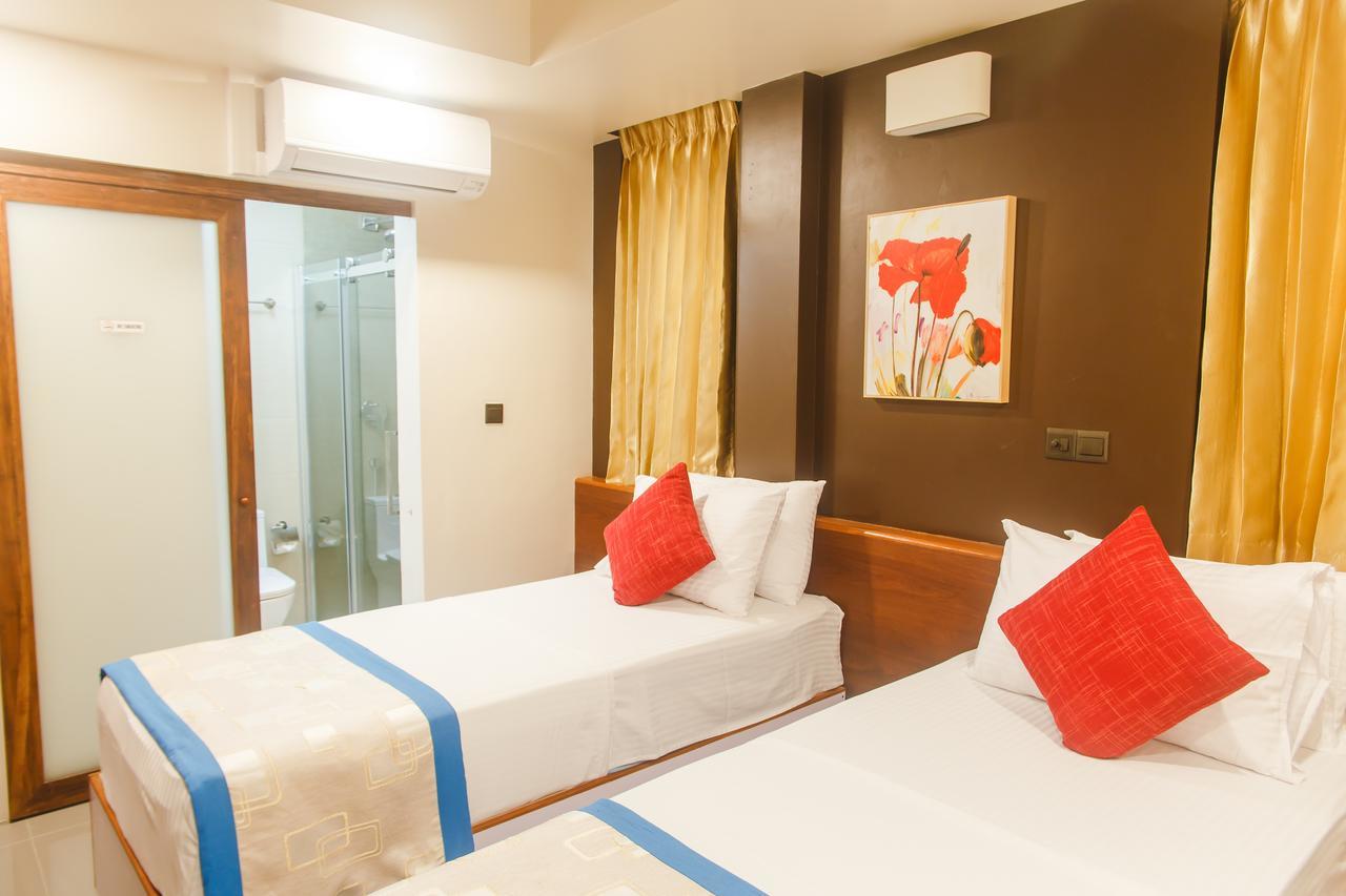 Hotel Club Blu à Hulhumalé Extérieur photo